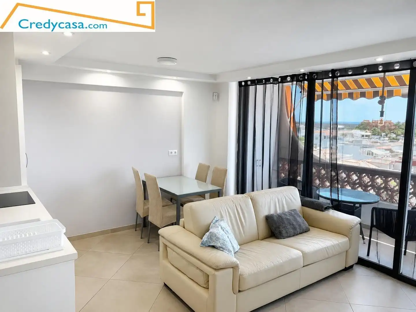 Wohnzimmer von Wohnung zum Verkauf in Arona mit Privatgarten, Terrasse und Möbliert