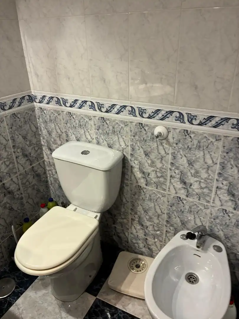 Bany de Pis en venda en Granada