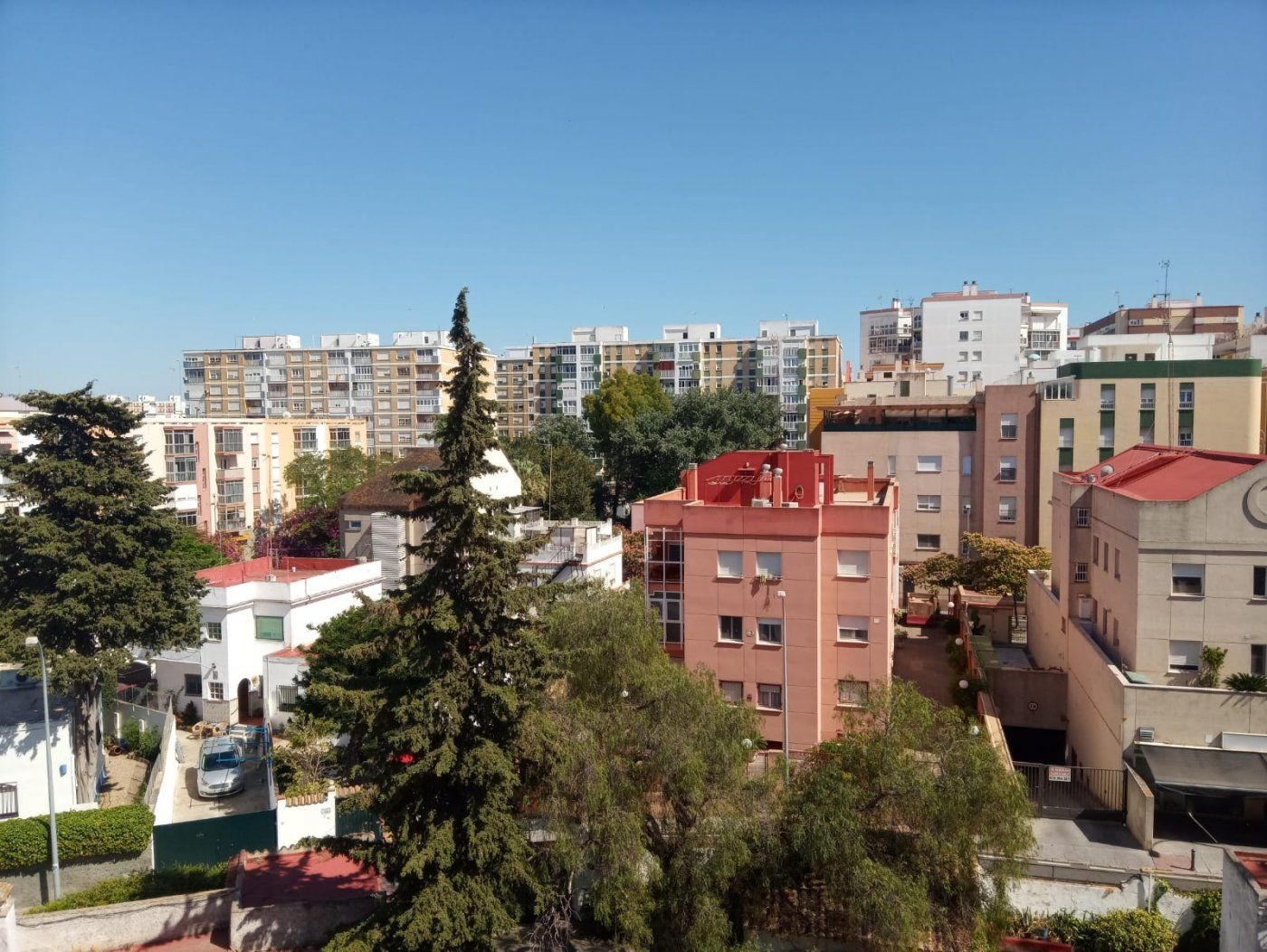 Exterior view of Attic to rent in  Cádiz Capital  with Air Conditioner and Terrace