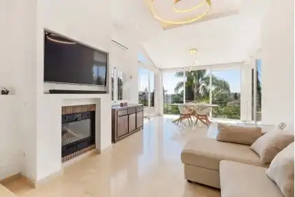 Chalet con piscina en venta en Mijas Golf, imagen 2