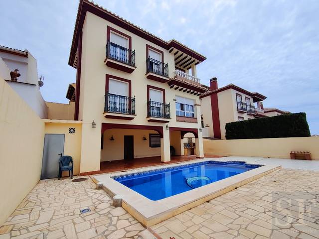 Casa-chalet en Venta en Canillas de Albaida