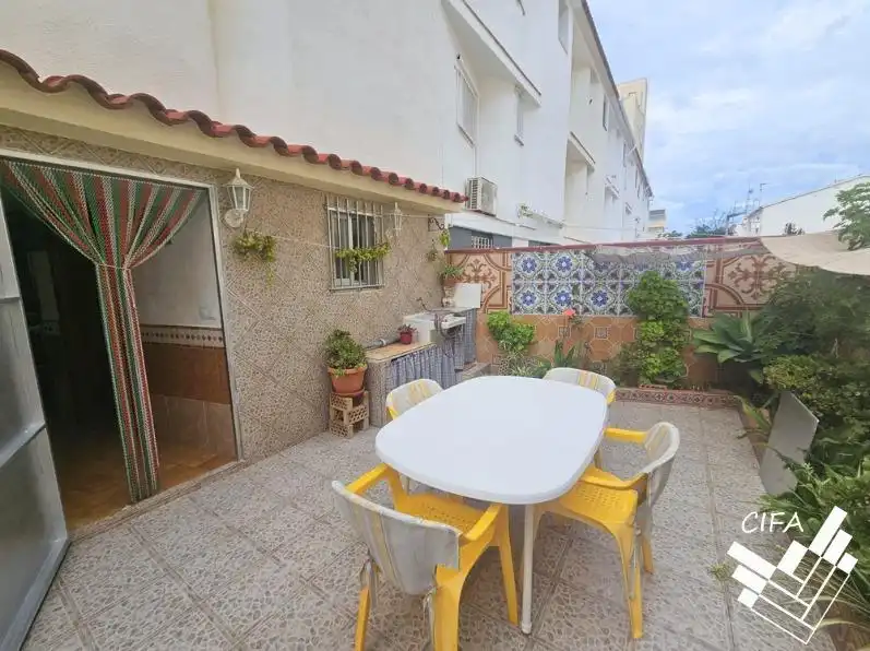 Terrasse von Einfamilien-Reihenhaus zum Verkauf in Peñíscola / Peníscola mit Terrasse, Möbliert und Balkon