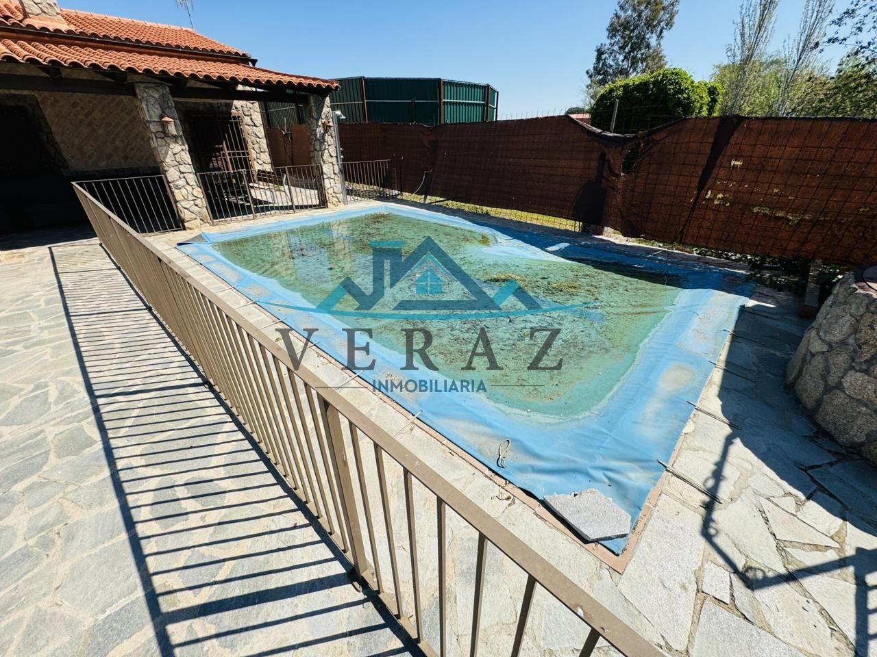 Piscina de Casa o xalet en venda en Talavera de la Reina amb Aire condicionat, Calefacció i Jardí privat