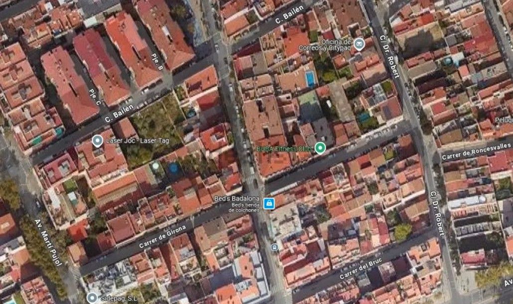 Vista exterior de Residencial en venda en Badalona