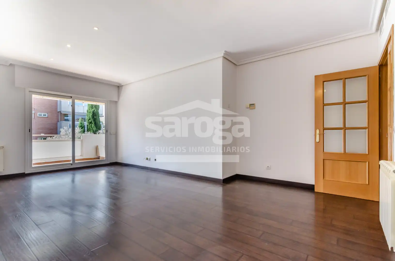Sala d'estar de Pis en venda en Pozuelo de Alarcón amb Aire condicionat, Calefacció i Terrassa