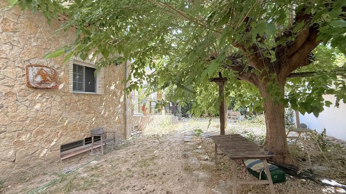 Casa o xalet en venda en Senyera amb Jardí privat