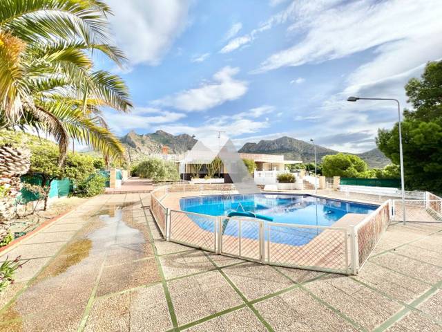 Casa-chalet en Venta en Busot