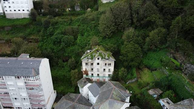 Edificio en Venta en Los Caleros, 3 en Valdés - Luarca