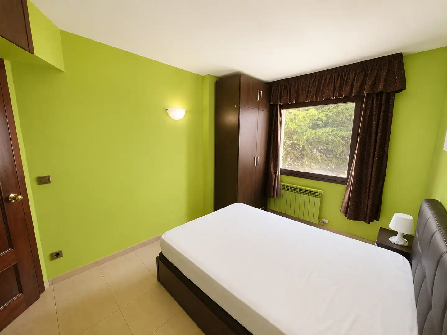 Habitación de Piso de alquiler en Andorra la Vella con Calefacción, Amueblado y Horno