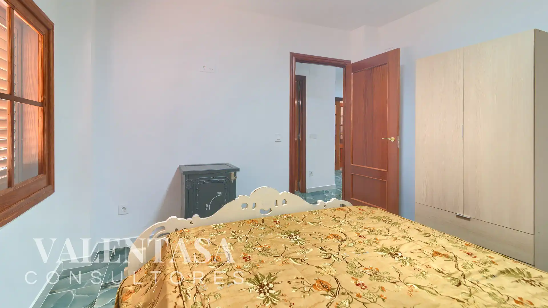 Bedroom of Houses for sale in L'Eliana  with Air Conditioner, Heating and Private garden