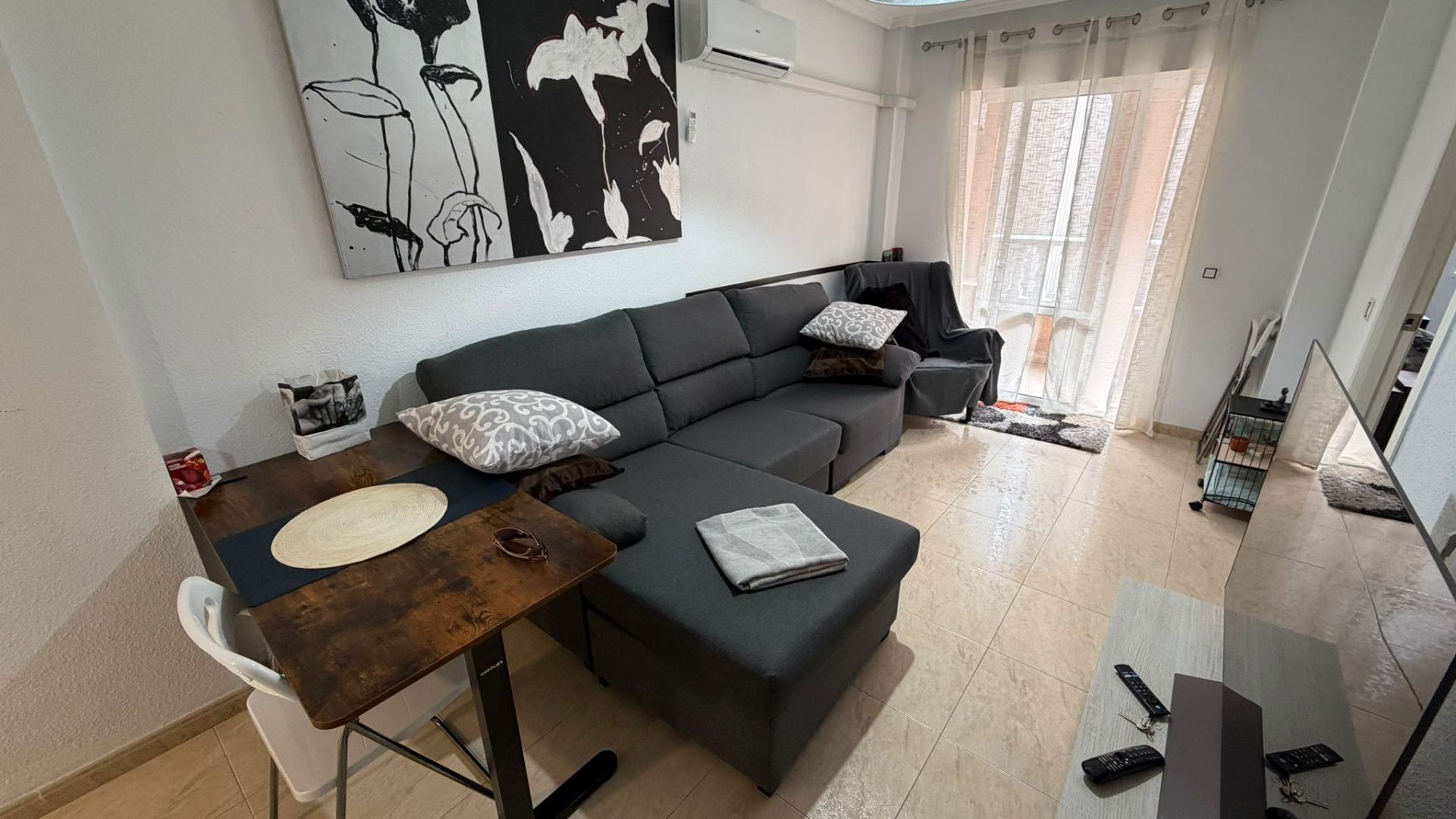 Living room of Flat for sale in Torrevieja  with Air Conditioner, Heating and Terrace