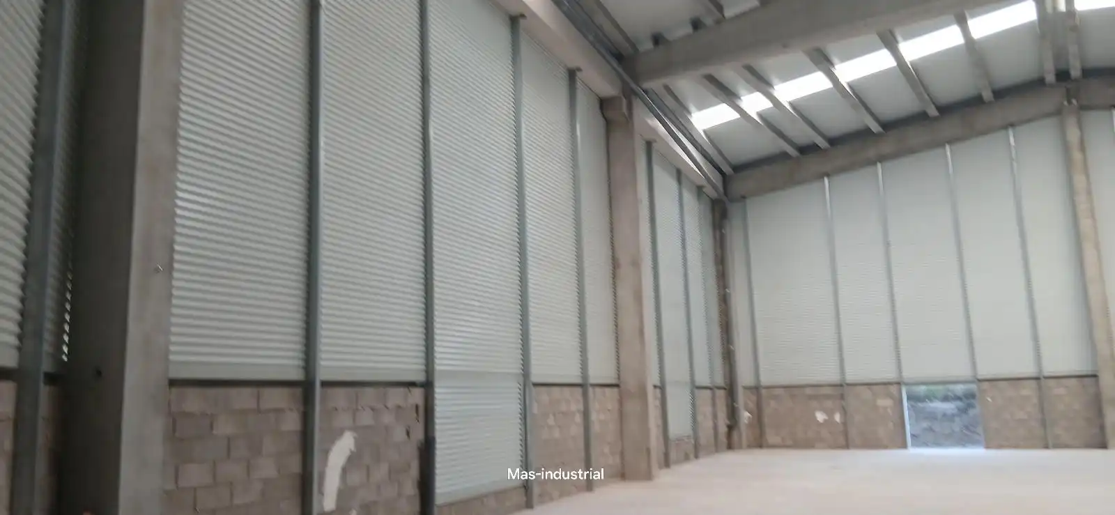 Fabrikhallen zum Verkauf in Llíria