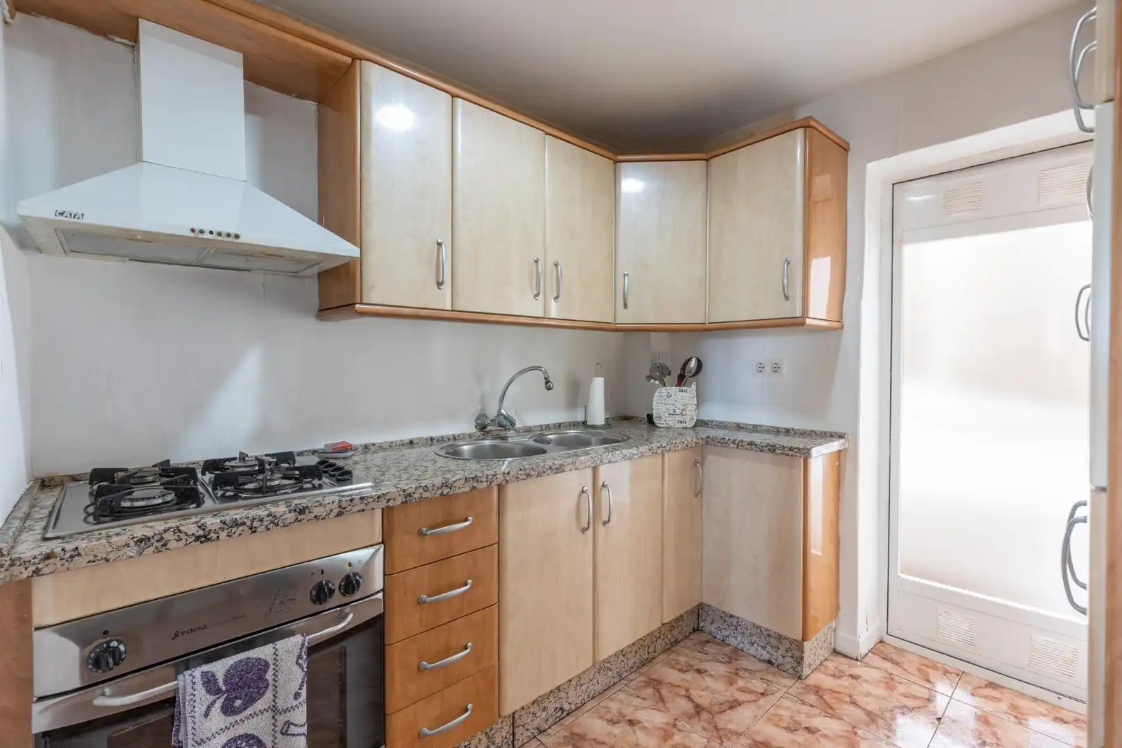 Cuina de Pis en venda en Granada amb Aire condicionat i Calefacció