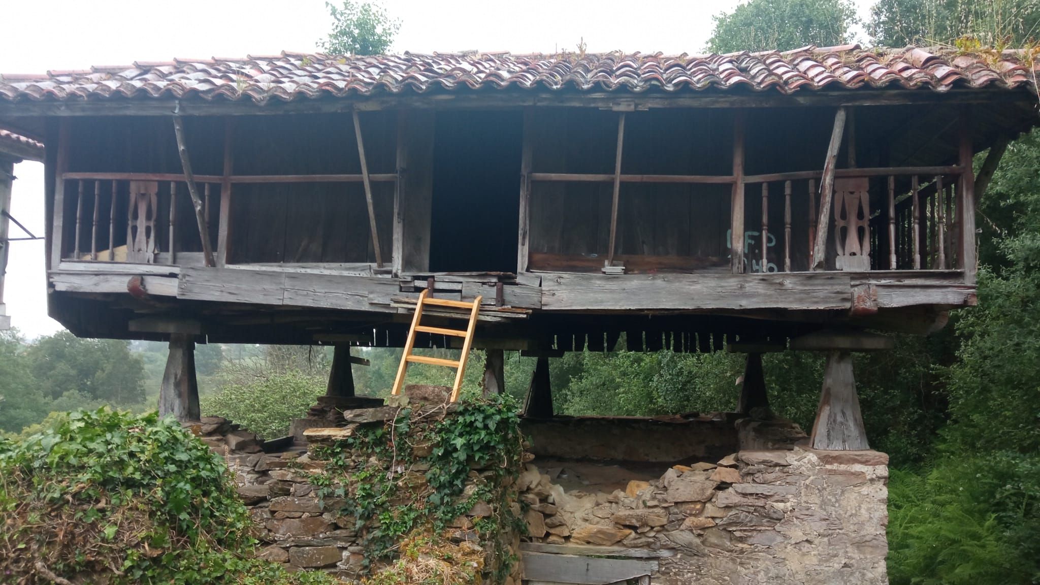 Außenansicht von Country house zum verkauf in Cudillero mit Parkett, Terrasse und Abstellraum