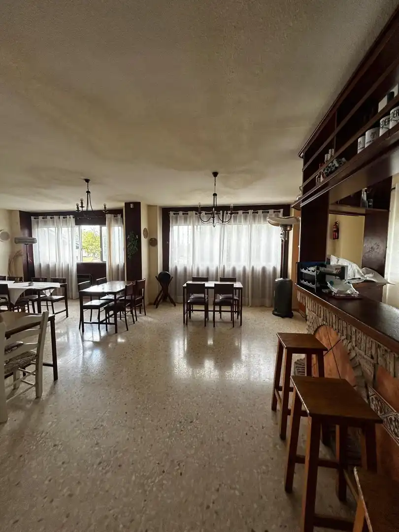 Local comercial en alquiler en Poniente-Norte - Miralbaida - Parque Azahara, imagen 10