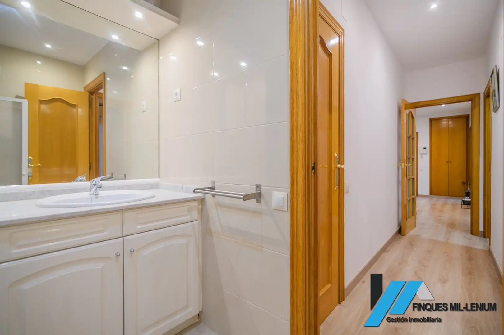 Flat for sale in Passeig Maragall