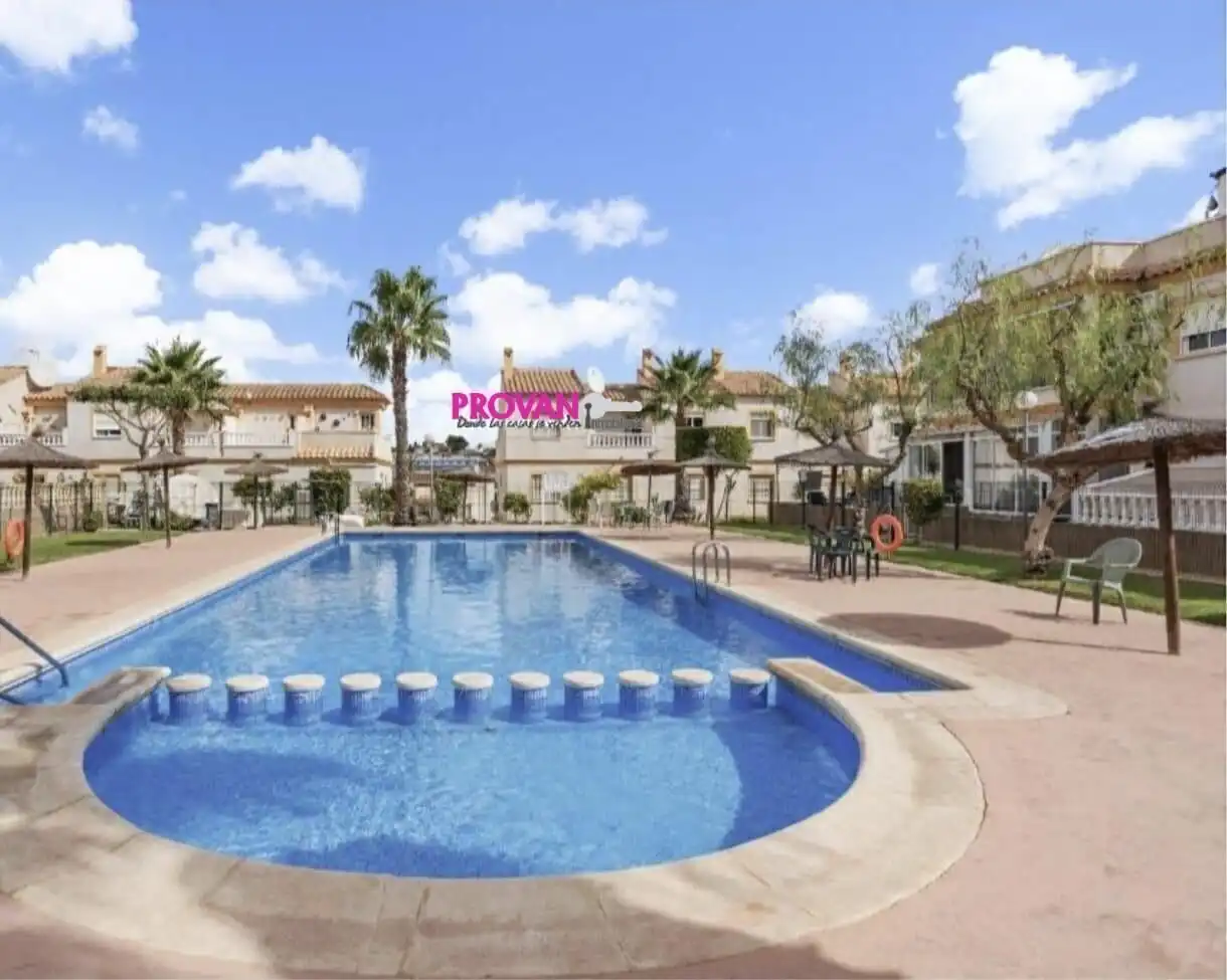 Piscina de Casa o xalet en venda en Orihuela amb Terrassa, Traster i Piscina