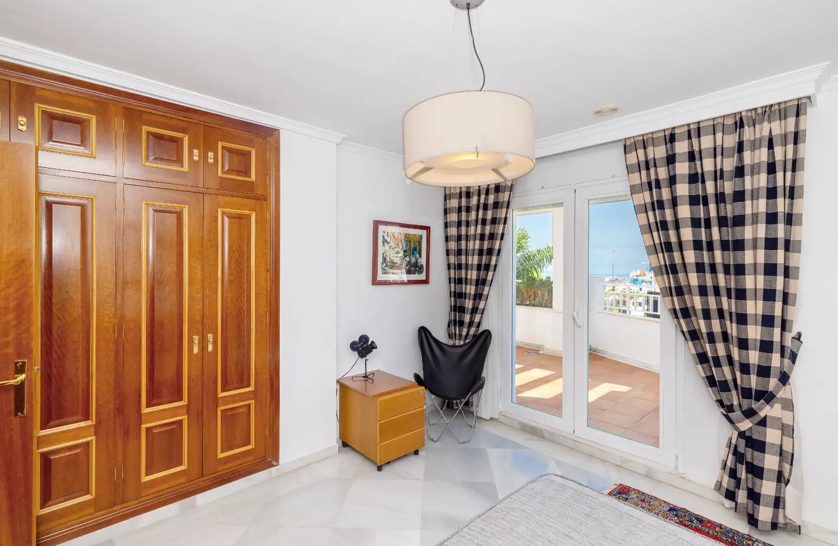 Habitación de Casa adosada en venta en Málaga con Aire acondicionado, Calefacción y Jardín privado