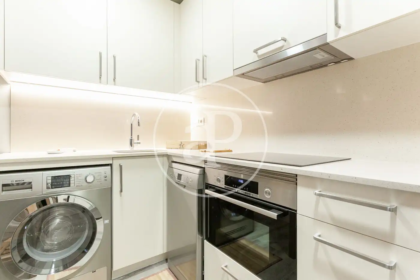 Kitchen of Flat for rent in Barcelona  with Air Conditioner, Heating and Furnished