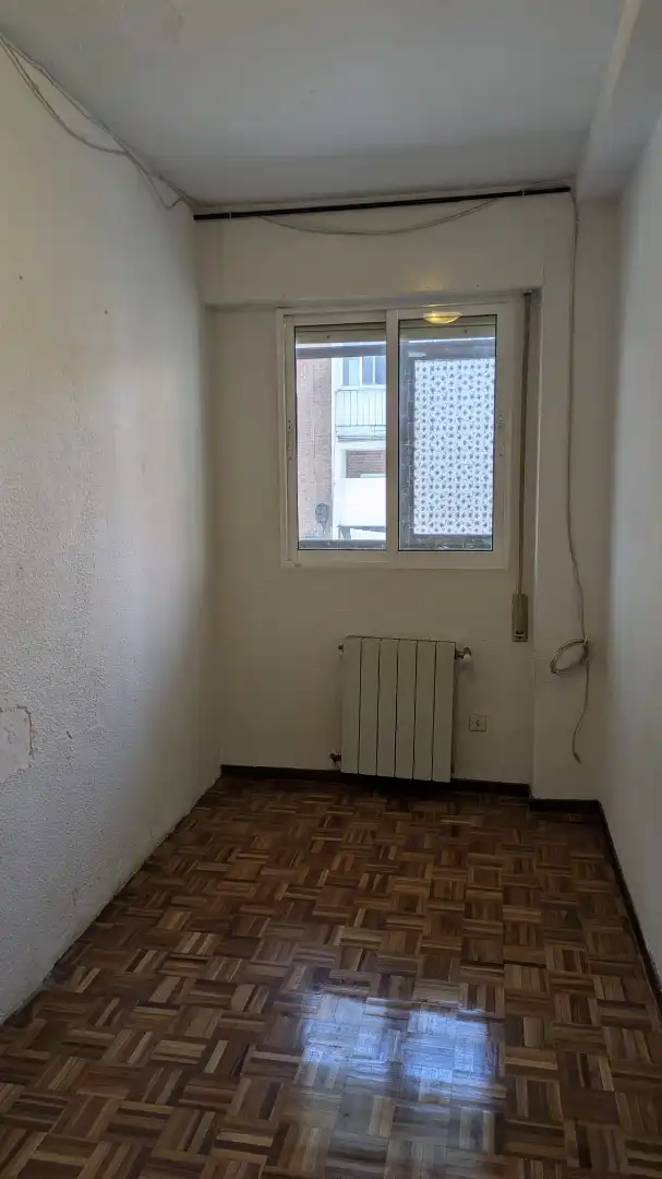 Habitación de Piso en venta en Madrid con Calefacción y Terraza