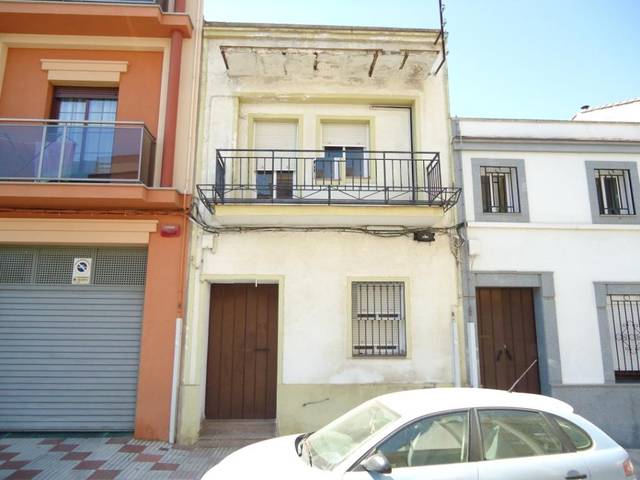 Casa-chalet en Venta en Don Benito