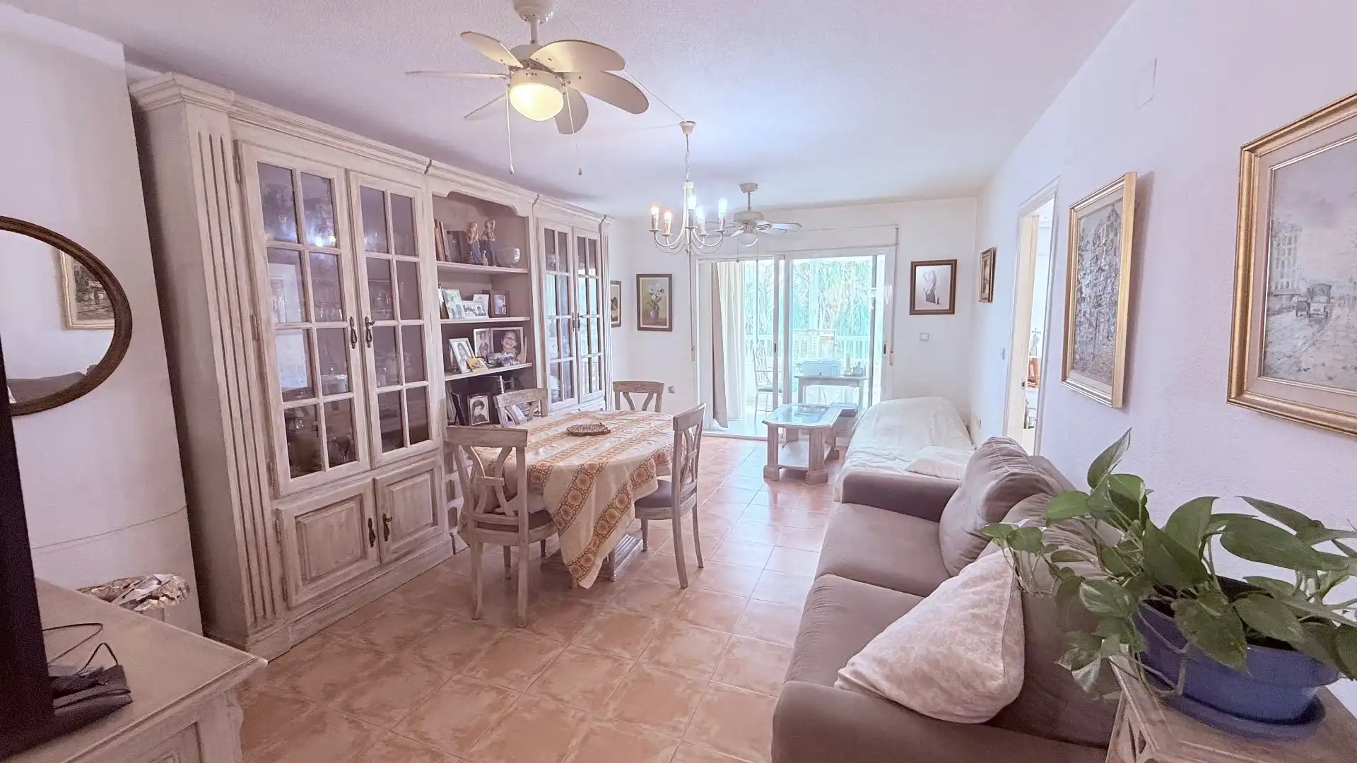 Sala d'estar de Apartament en venda en L'Alfàs del Pi amb Aire condicionat i Traster