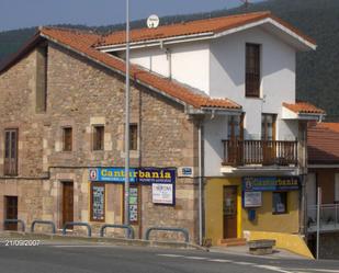 Casa adosada en venda en Puente Viesgo amb Moblat i Internet