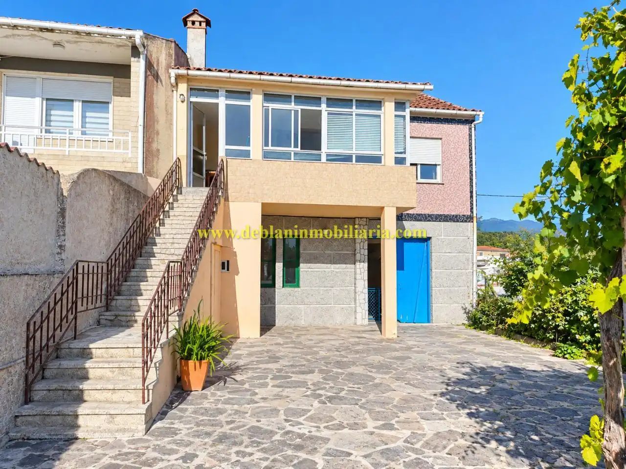 Casa con jardín en venta en Tui, imagen 3