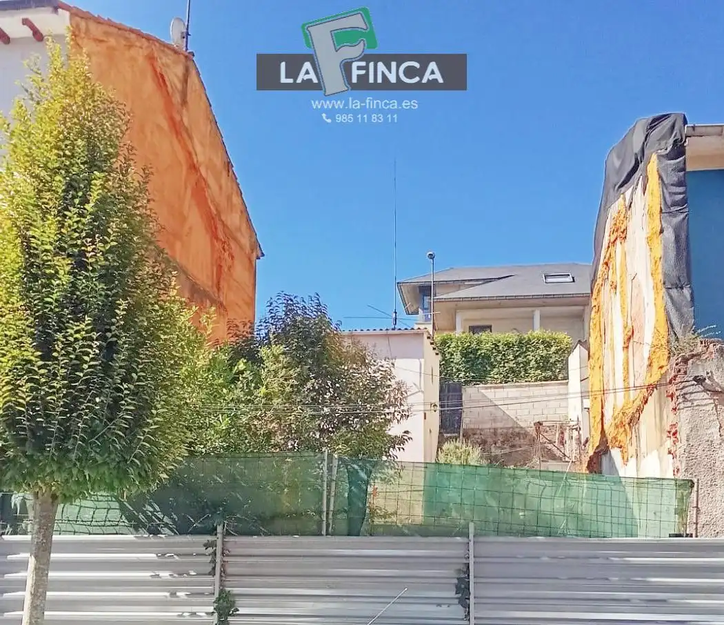 Residencial en venta en ROBERTO FRASINELLI, Ciudad Naranco - Prados de La Fuente