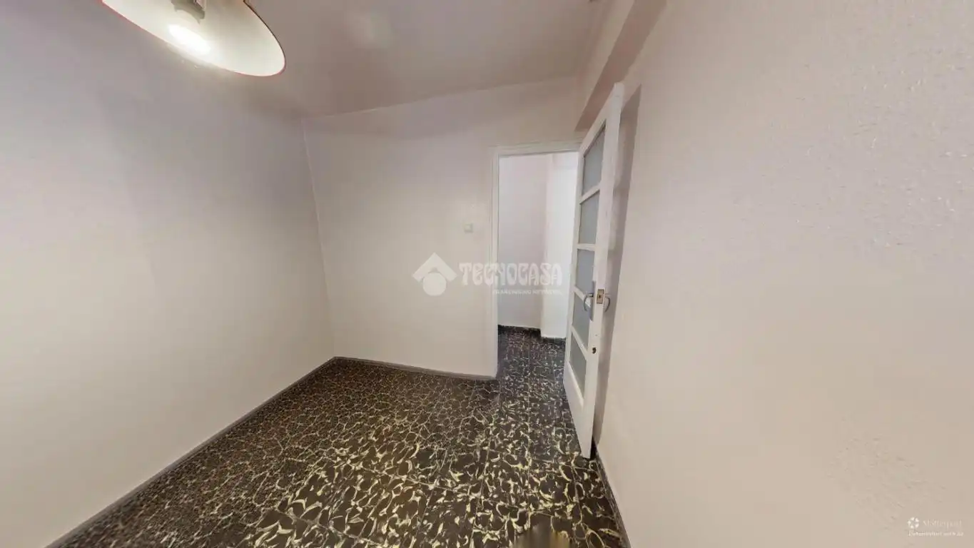 Habitación de Piso en venta en Valencia con Balcón