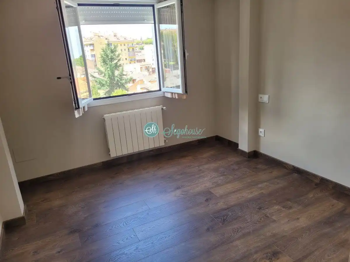 Habitación de Piso de alquiler en Segovia con Calefacción y Balcón