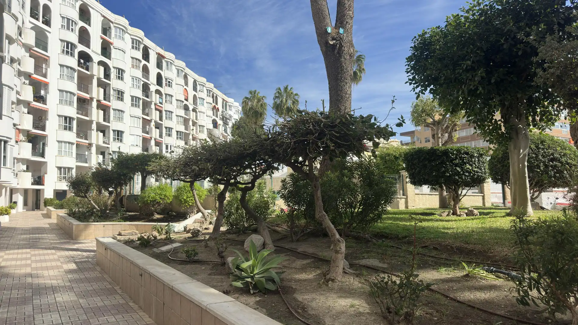 Jardí de Apartament de lloguer en Fuengirola amb Jardí privat i Piscina comunitària