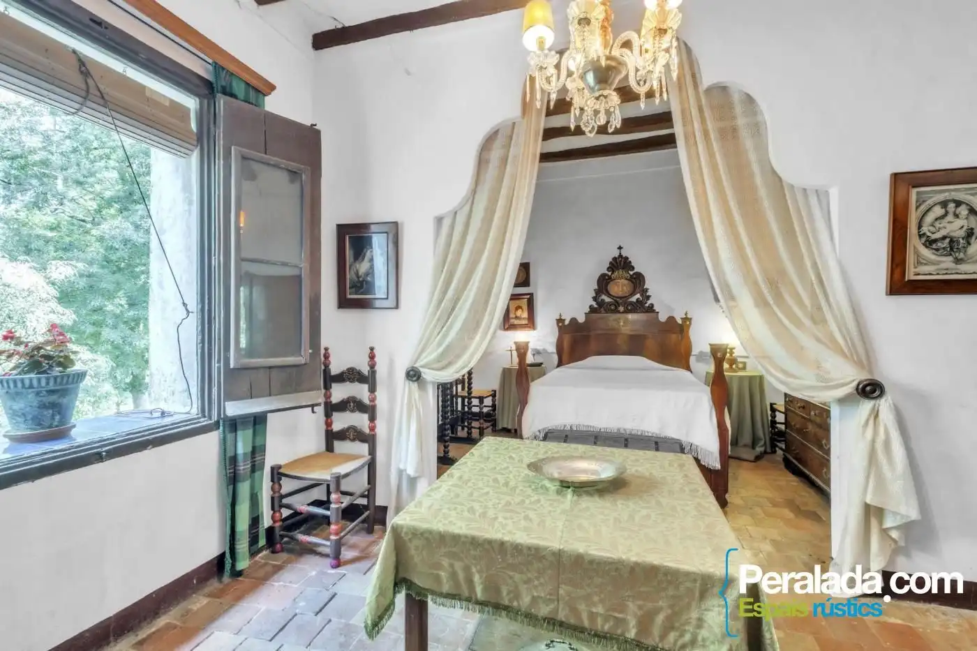 Dormitori de Casa o xalet en venda en Olot