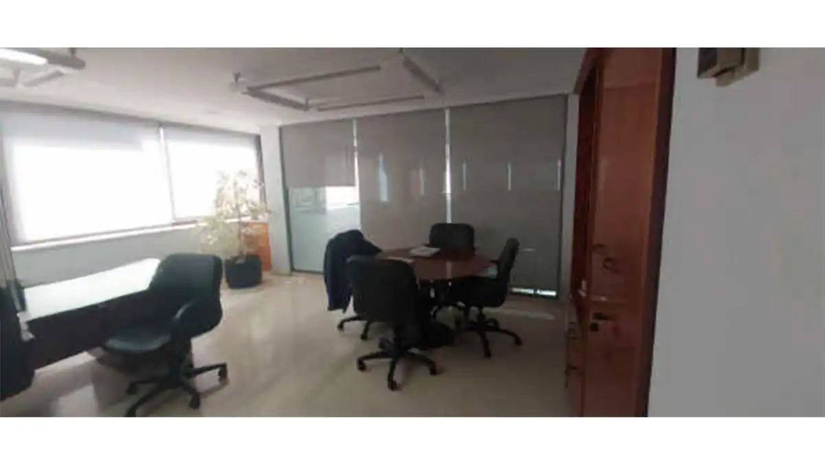 Local en venta en OSCAR ESPLÁ, 4, Ensanche - Diputación