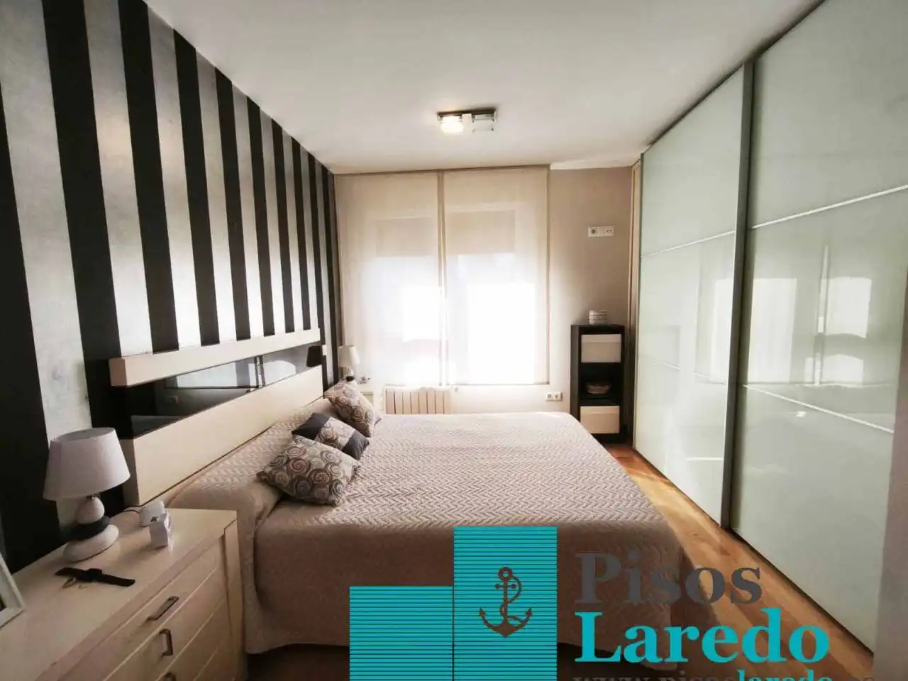 Habitación de Piso en venta en Laredo con Calefacción, Parquet y Amueblado