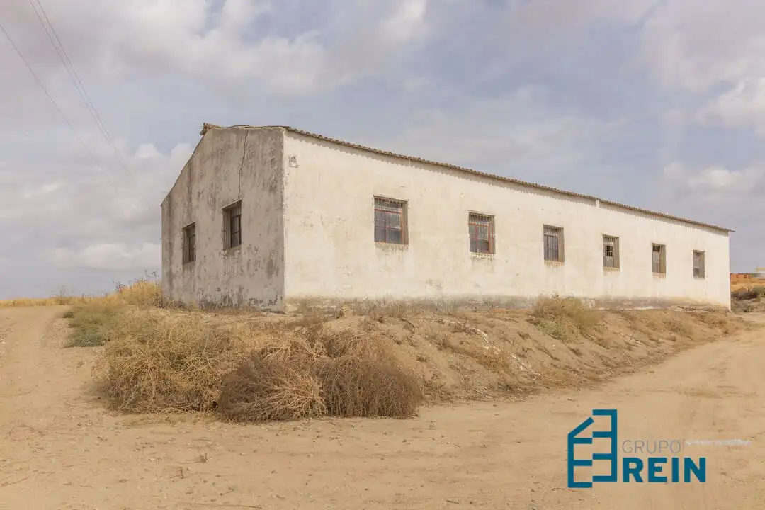 Exterior view of Industrial buildings for sale in Recas, Toledo