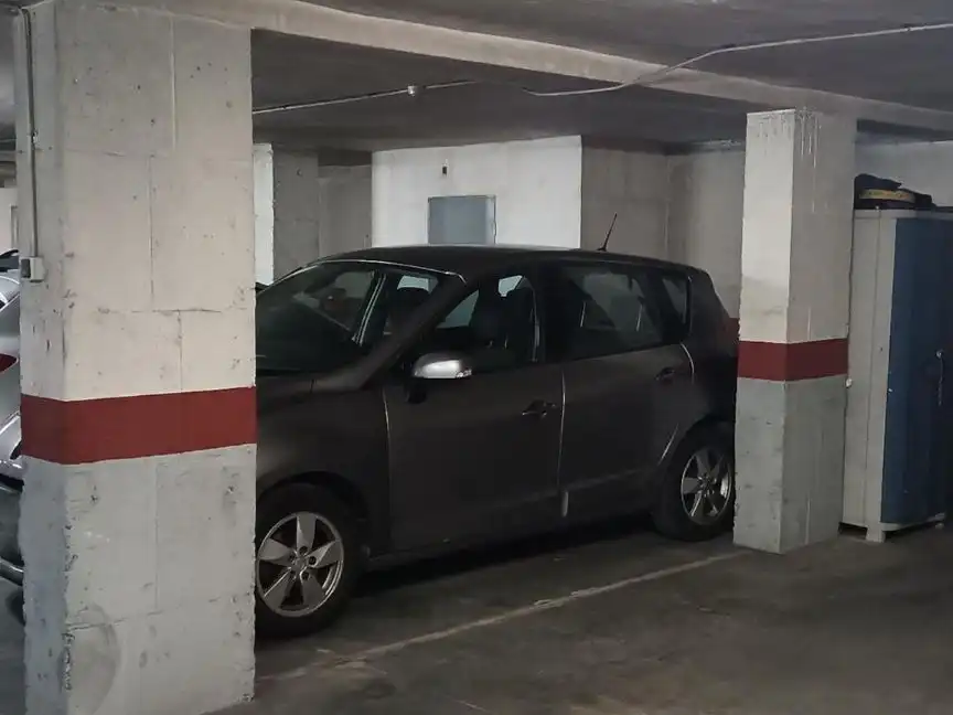 Parkplatz von Garage zur Miete in Alicante / Alacant