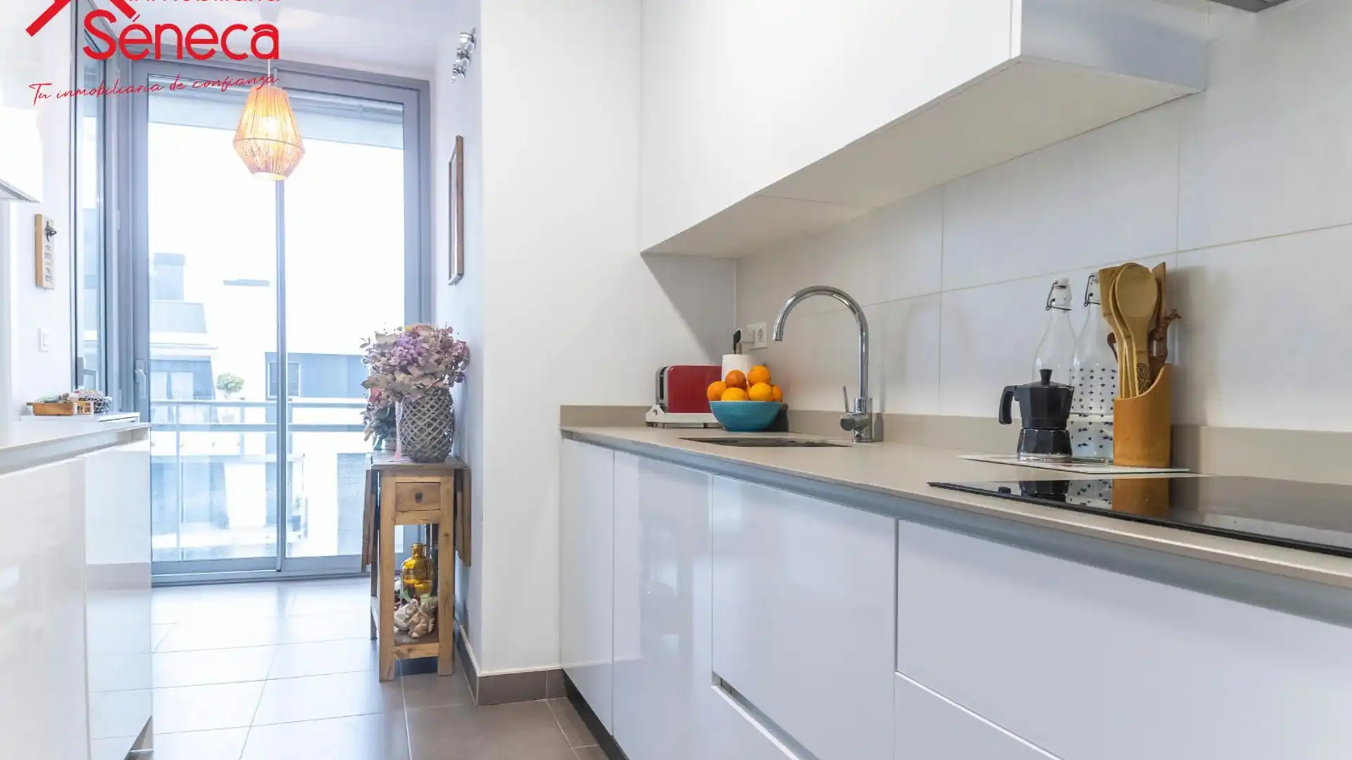 Küche von Wohnung zum Verkauf in  Córdoba Capital mit Klimaanlage, Heizung und Terrasse