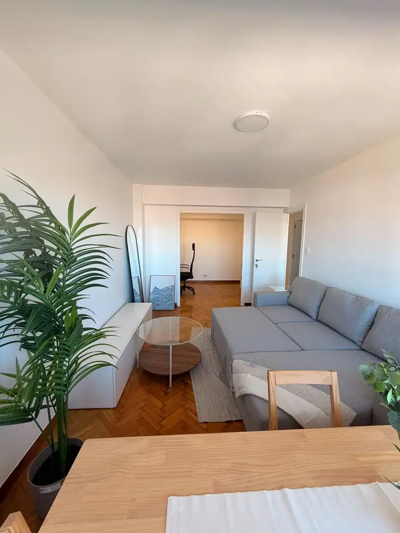 Wohnzimmer von Wohnung zur Miete in A Coruña Capital  mit Möbliert