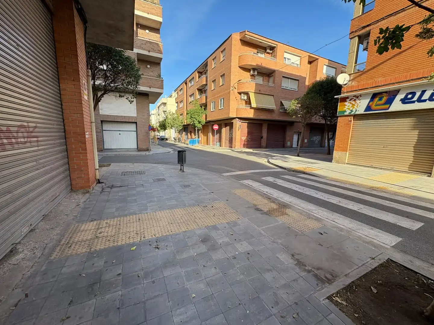 Local comercial en venta en Carrer de les Roses, imagen 3
