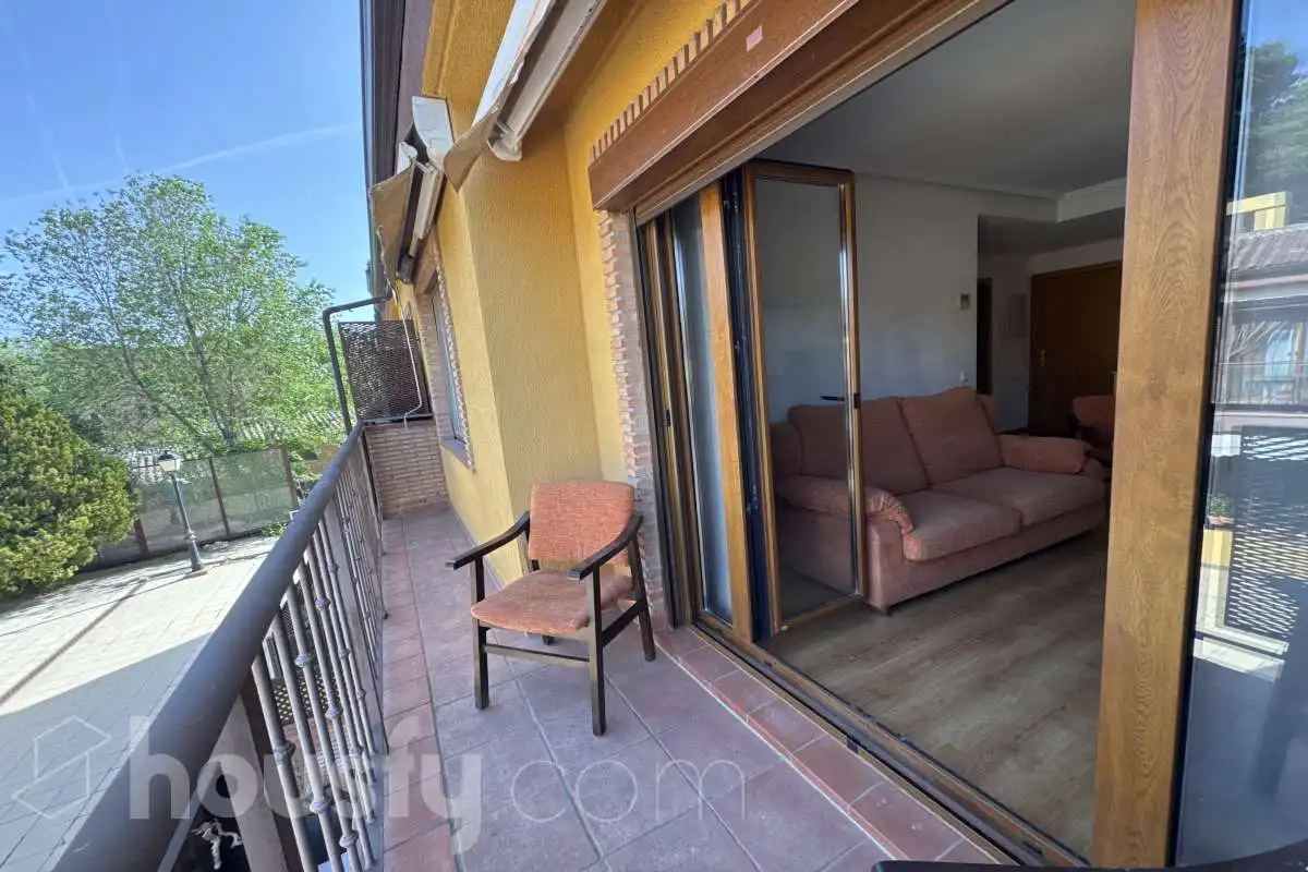 Terraza de Piso de alquiler en Villalbilla con Aire acondicionado, Parquet y Trastero