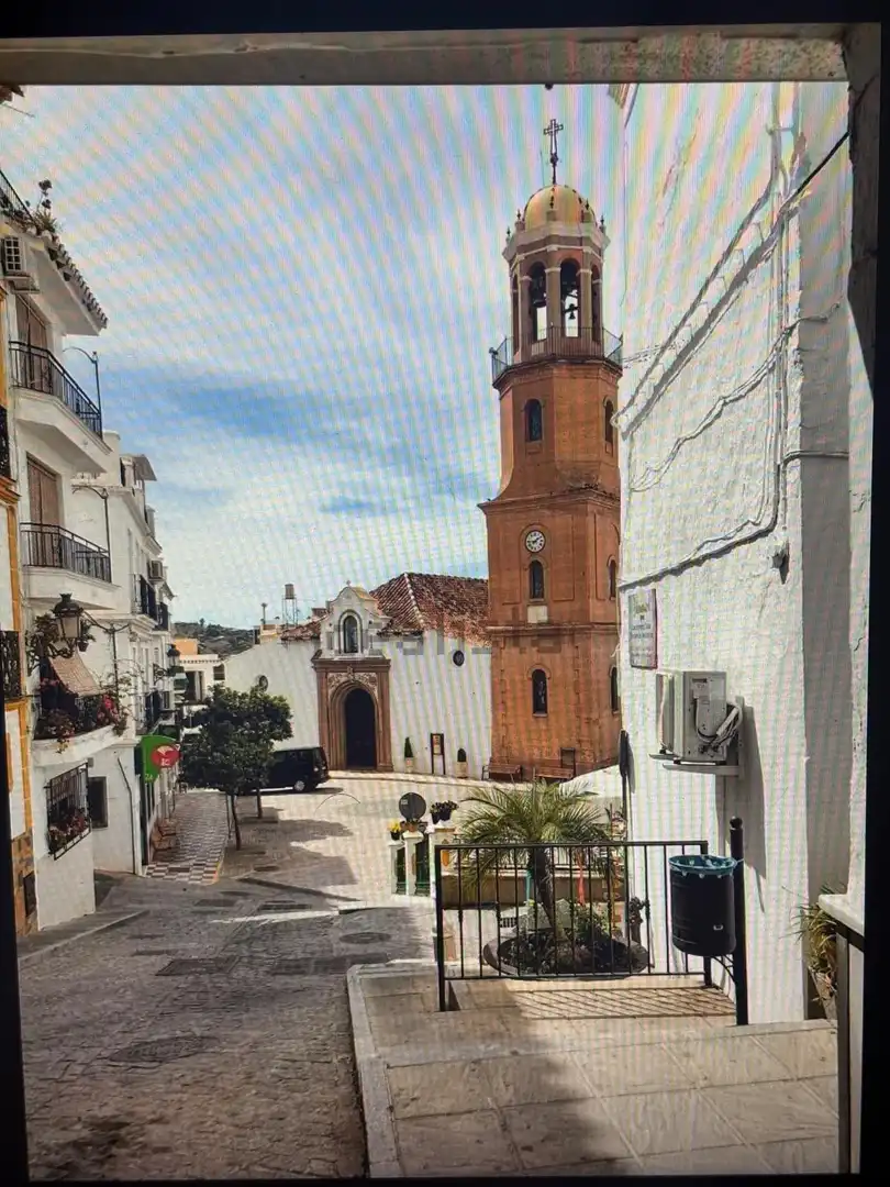 Vista exterior de Casa adosada en venda en Cómpeta amb Piscina