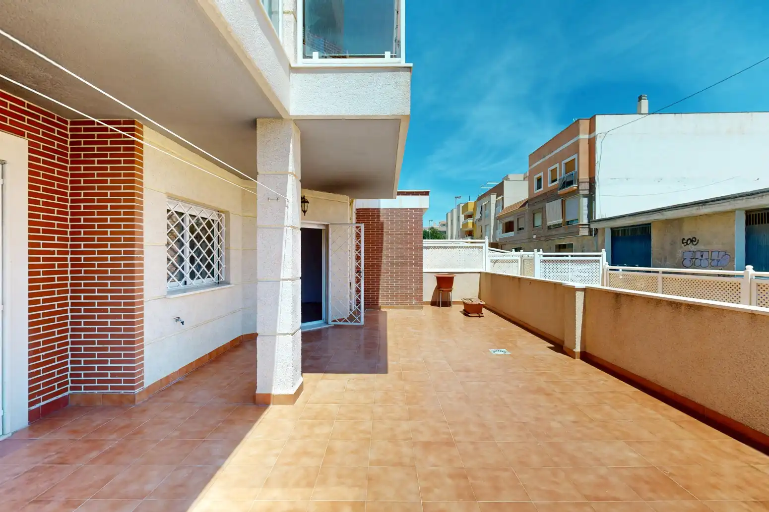 Terrasse von Wohnung zum Verkauf in Cartagena mit Privatgarten, Terrasse und Abstellraum