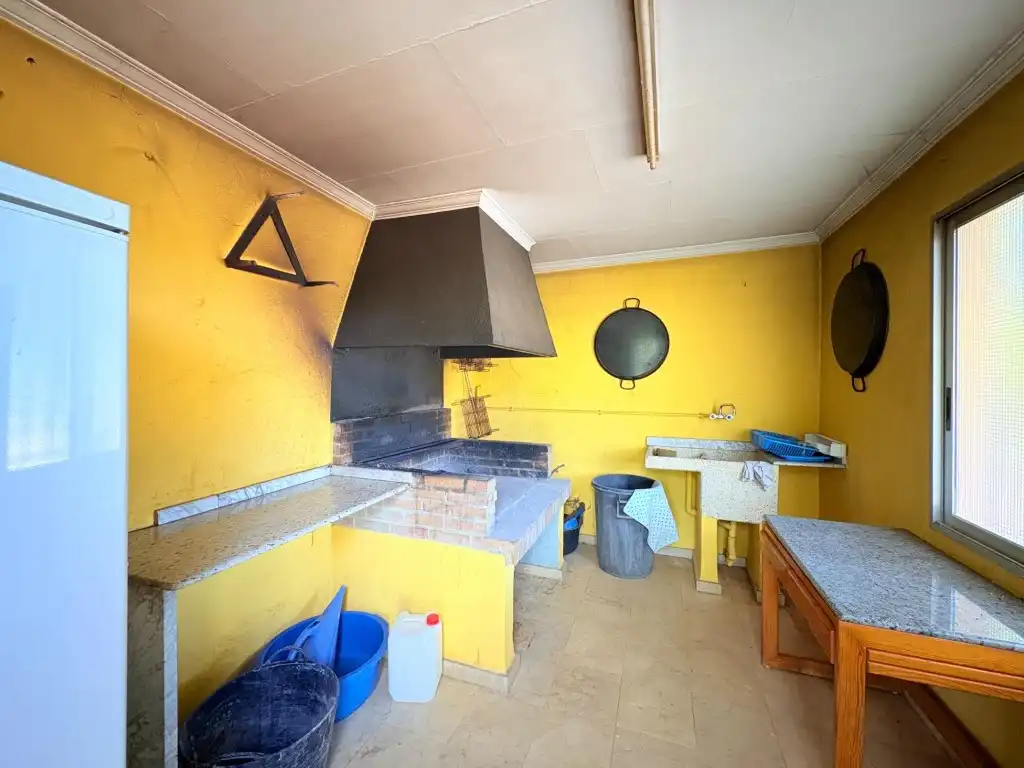 Kitchen of Country homes for sale in Canals