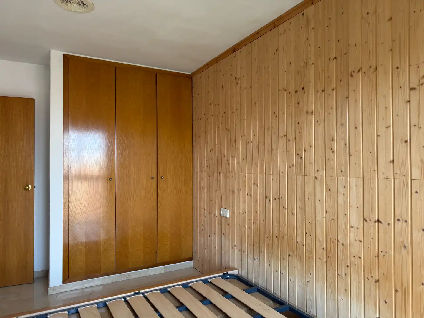Dormitori de Àtic en venda en Girona amb Aire condicionat, Calefacció i Parquet