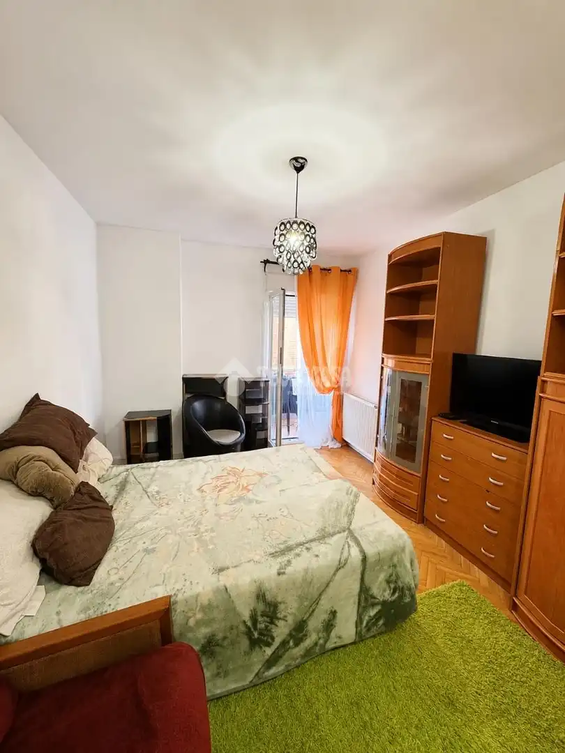 Habitación de Piso en venta en Madrid con Calefacción y Terraza