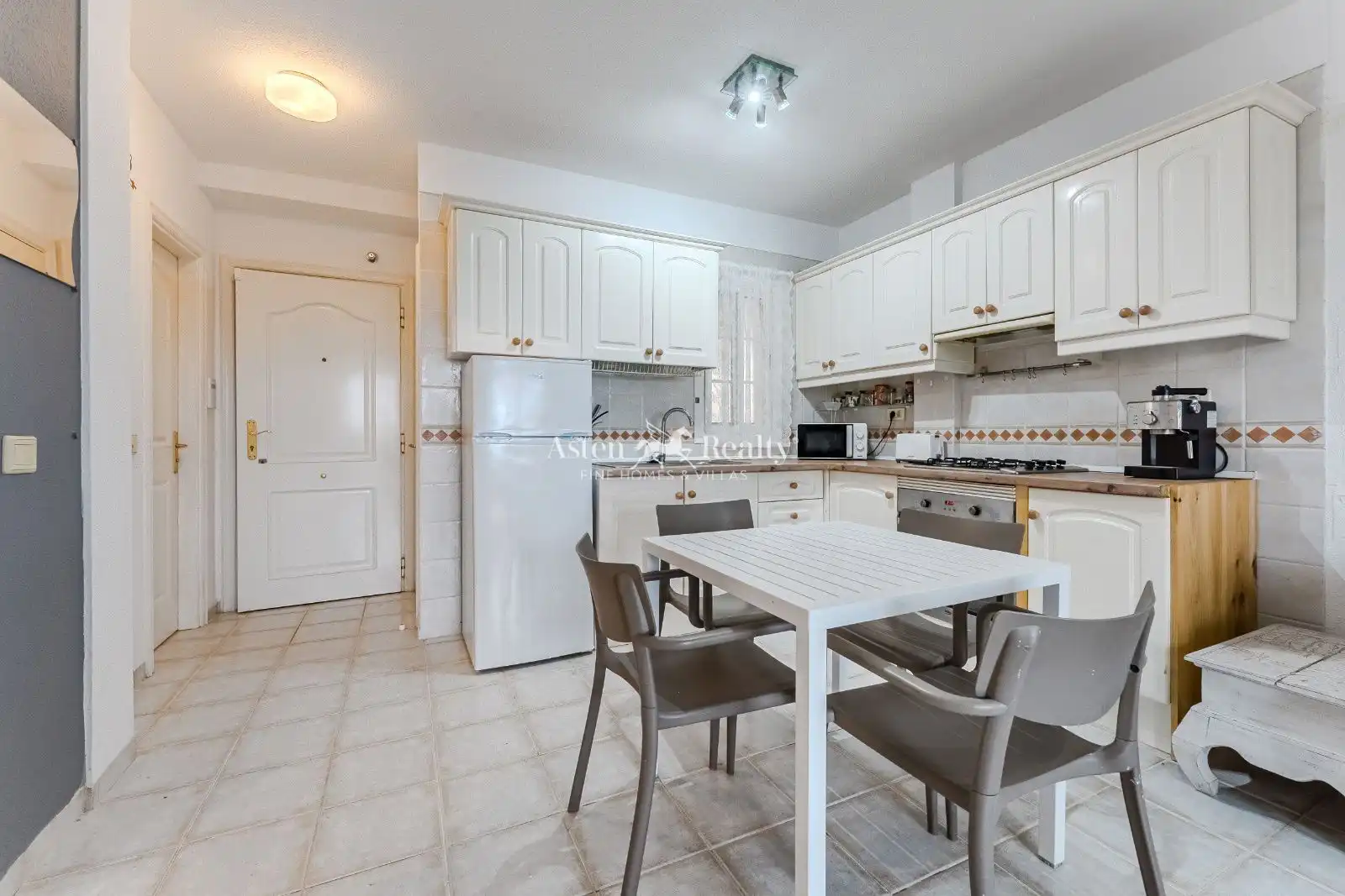 Cocina de Apartamento en venta en Arona con Aire acondicionado, Jardín privado y Terraza