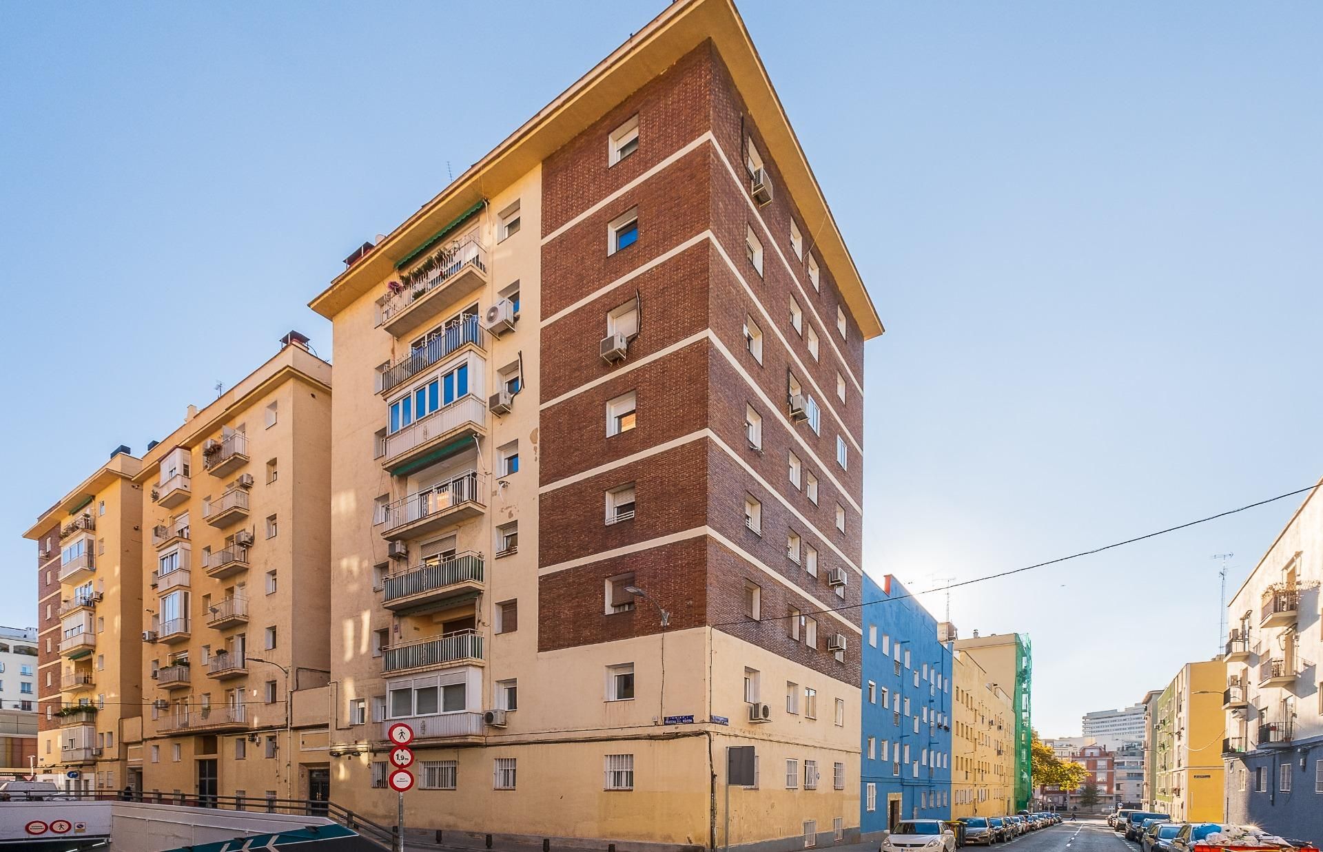 Vista exterior de Pis en venda en  Madrid Capital amb Calefacció, Jardí privat i Terrassa