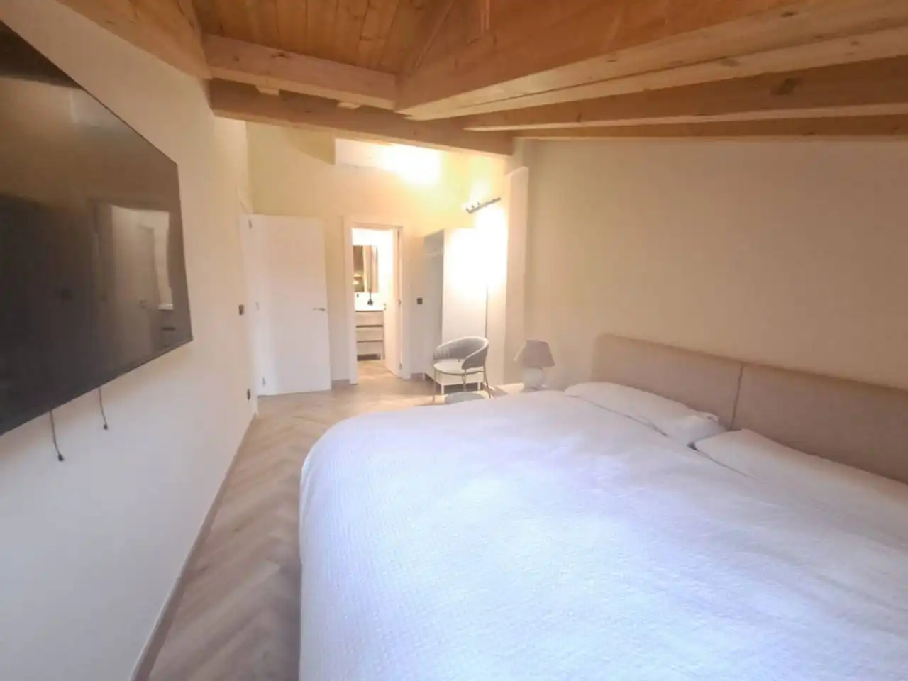 Dormitori de Dúplex en venda en Burgos amb Aire condicionat, Calefacció i Parquet