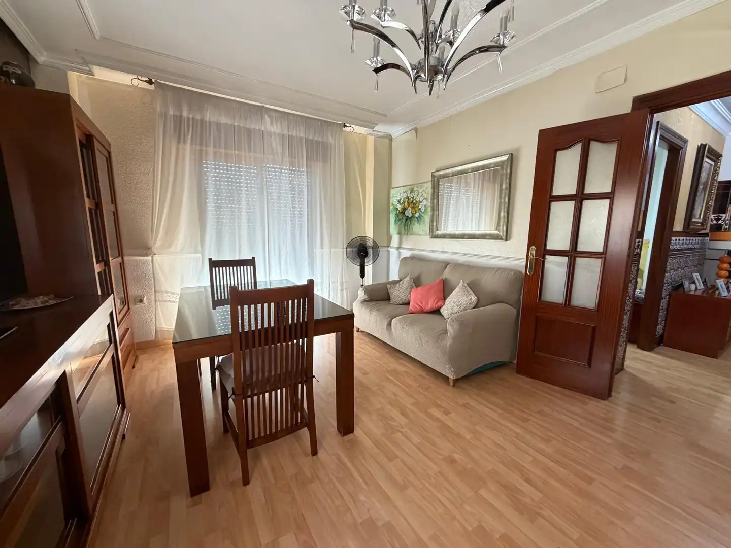 Wohnzimmer von Maisonette zum Verkauf in Peligros mit Klimaanlage, Terrasse und Ofen